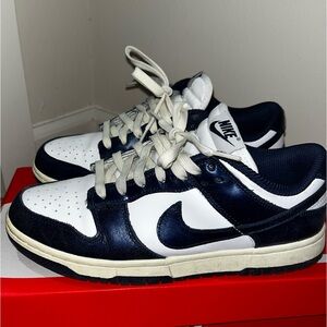 Used Women’s Nike Dunk - Vintage Navy -8.5W